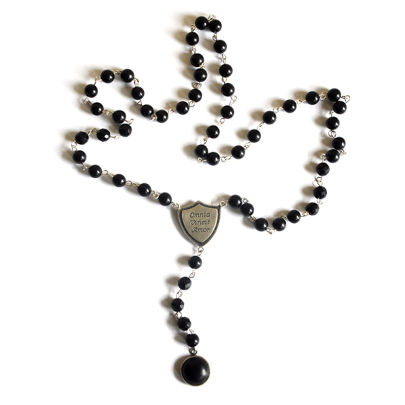Omnia Vincit Amor, Necklace, Jet, onyx, fine silver, sterling silver, 2012